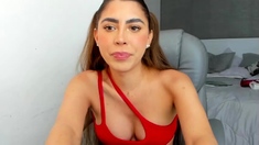 Amateur Webcam Teen Flashes Masturbates