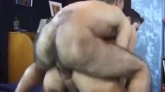 Peludo Coroa Comendo Novinho - Bareback Amateur