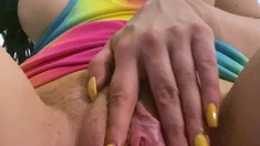 Solo teen babe in solo dildo show