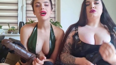 Three lesbian amateur babes eat pussy