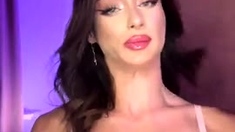 Busty MILF cam babe in lingerie pussy masturbation