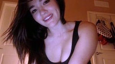 Big boob brunette masturbates on webcam
