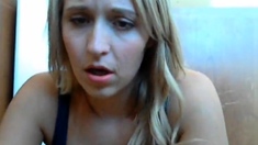 Puffy peach blondes solo toy action