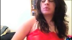 Quiet Sexy Amateur Fingers Herself To Orgasm On Webcam